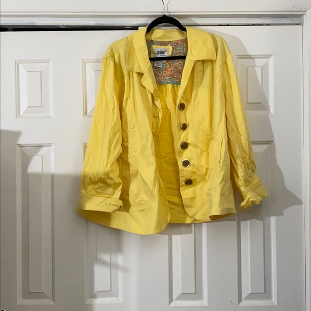 Yellow jacket